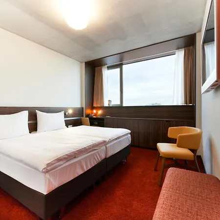 Simm\'S Hotel - Cityhotel Next To Metro U3
