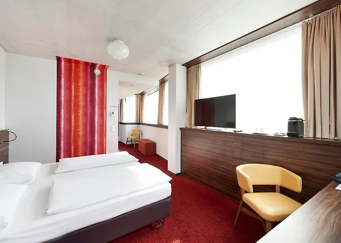 Simm's - Cityhotel Next To Metro U3 4*