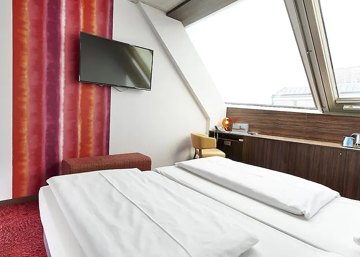 Simm's - Cityhotel Next To Metro U3 Otel 4*