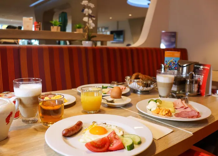 Otel Simm's - Cityhotel Next To Metro U3 4*