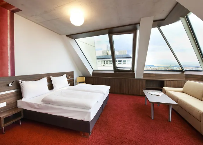 Otel Simm's - Cityhotel Next To Metro U3 4*