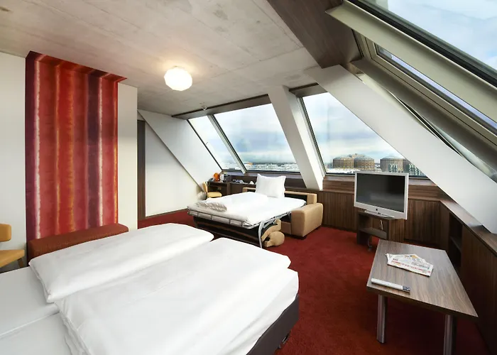 Simm's - Cityhotel Next To Metro U3 Otel 4*