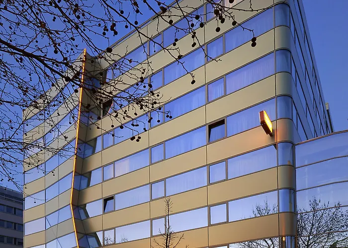 Simm's - Cityhotel Next To Metro U3 4* Vienna