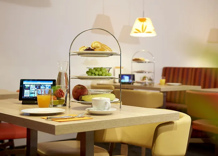 Otel Simm's - Cityhotel Next To Metro U3 4*