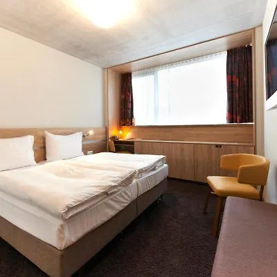 Hotel Simm's - Cityhotel Next To Metro U3 Vienna
