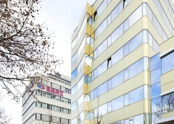 Otel Simm's - Cityhotel Next To Metro U3